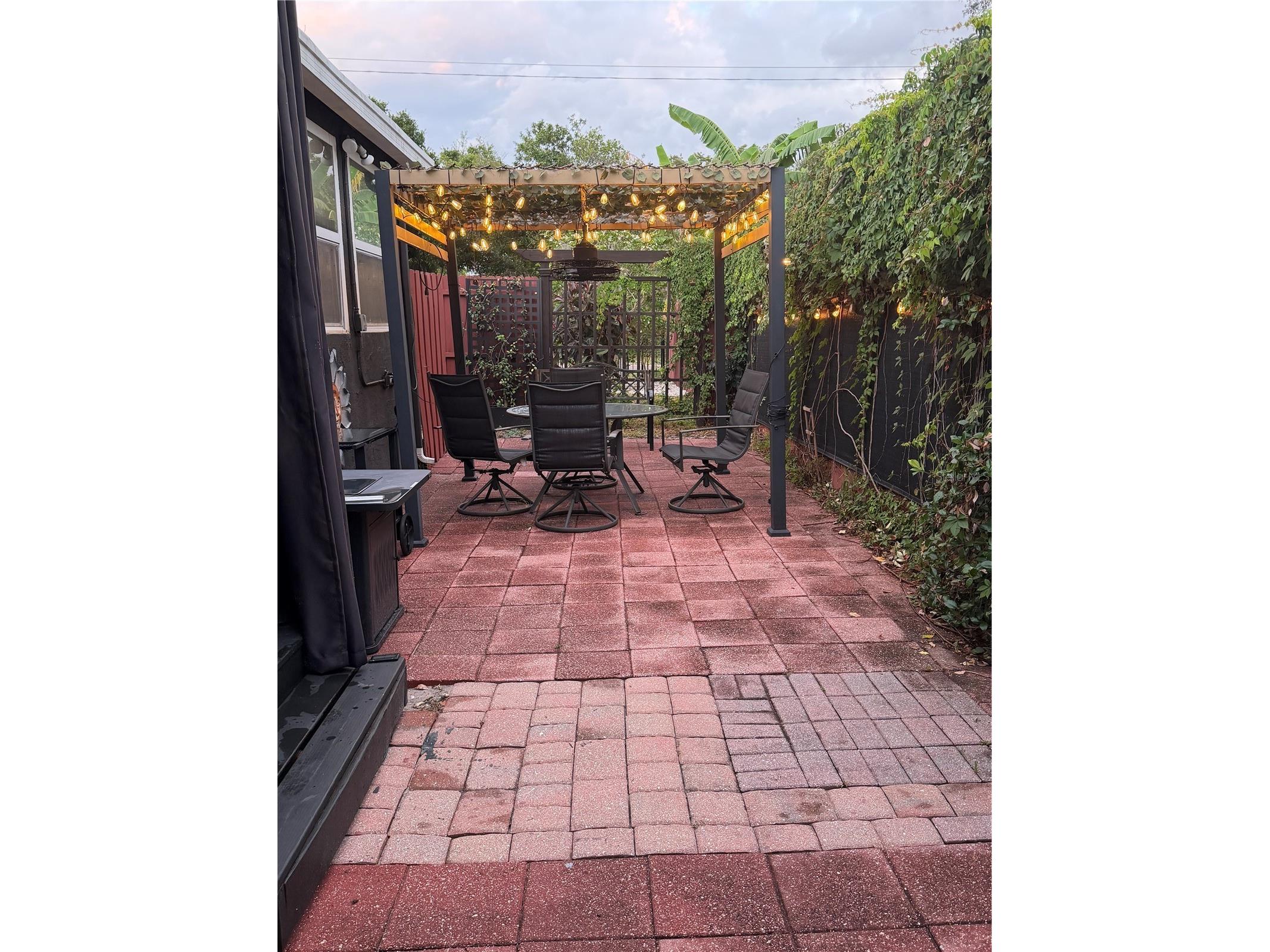210 49th Street N Saint Petersburg FL 33710 TB8516656 image64