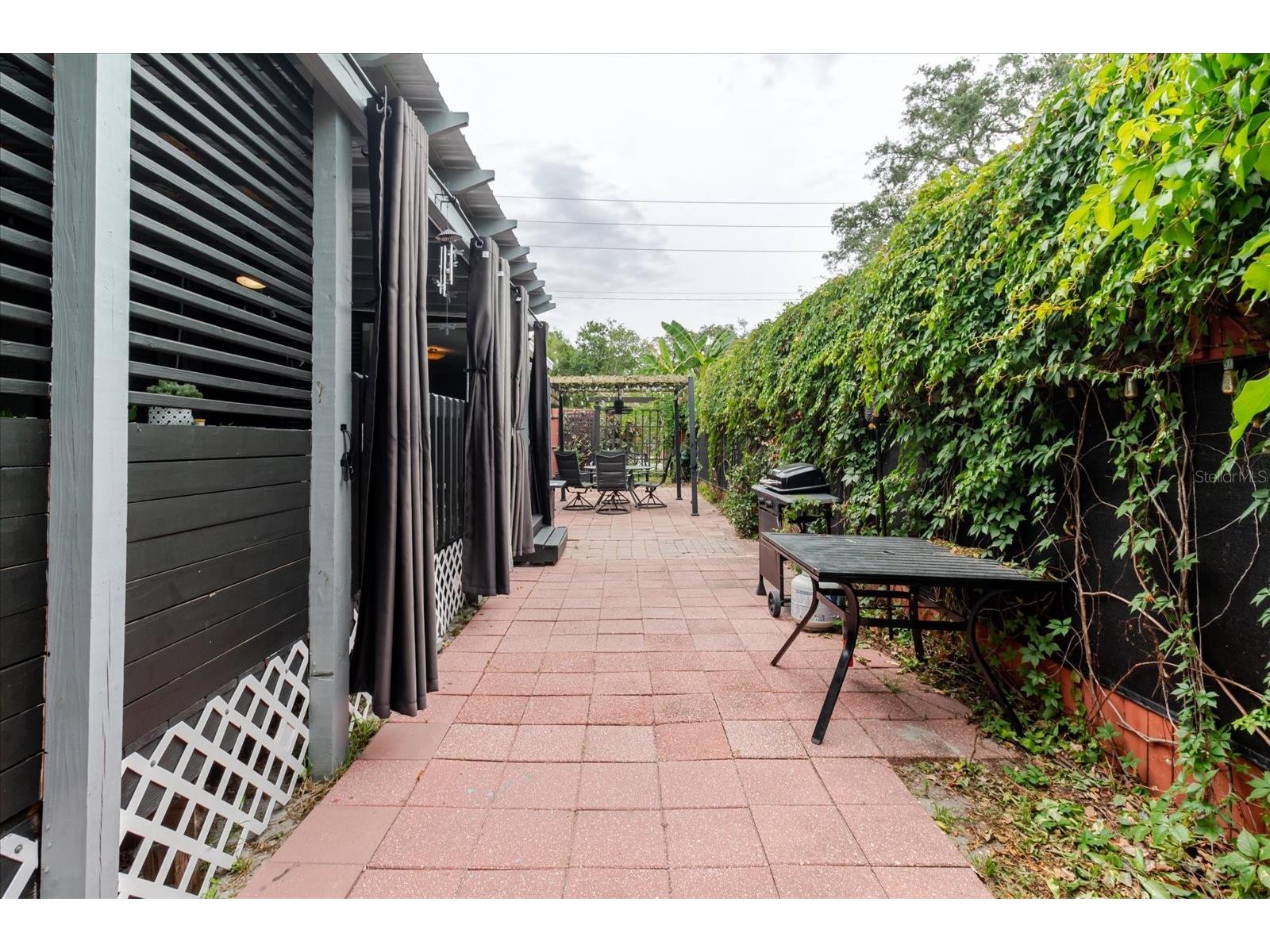 210 49th Street N Saint Petersburg FL 33710 TB8516656 image68