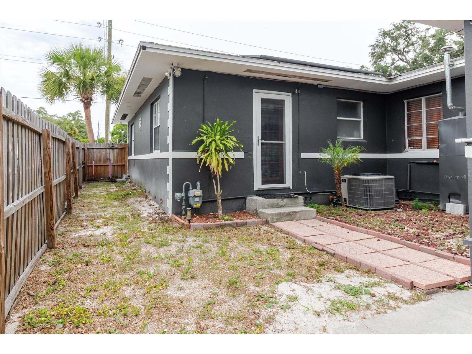 210 49th Street N Saint Petersburg FL 33710 TB8516656 image74