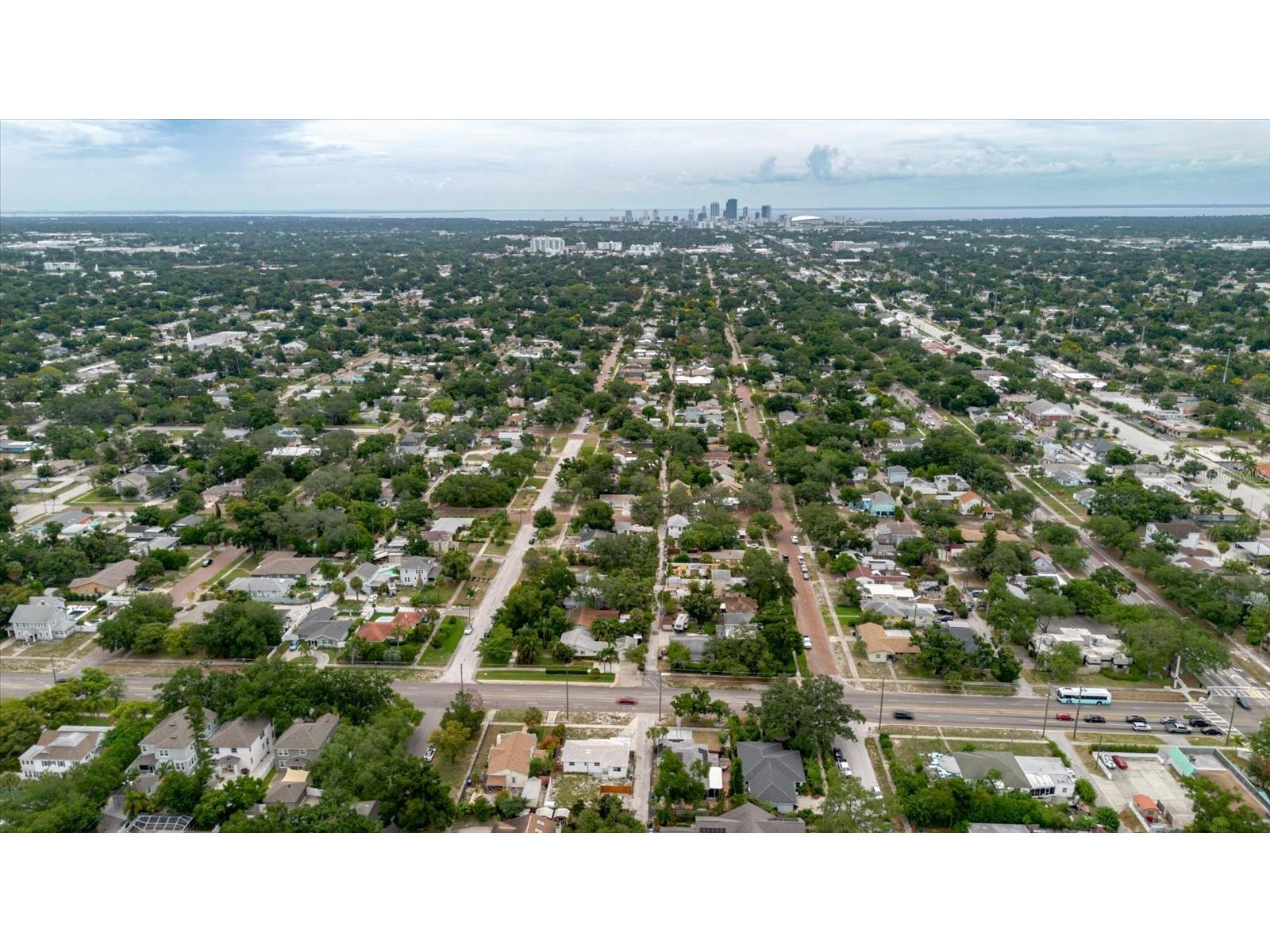 210 49th Street N Saint Petersburg FL 33710 TB8516656 image82