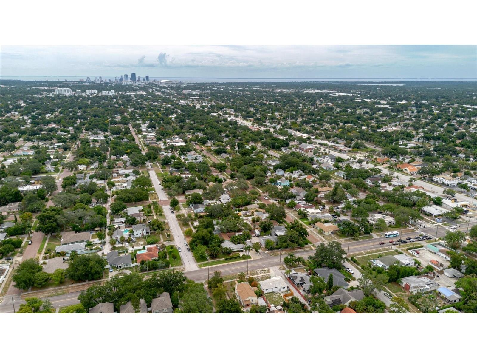 210 49th Street N Saint Petersburg FL 33710 TB8516656 image84