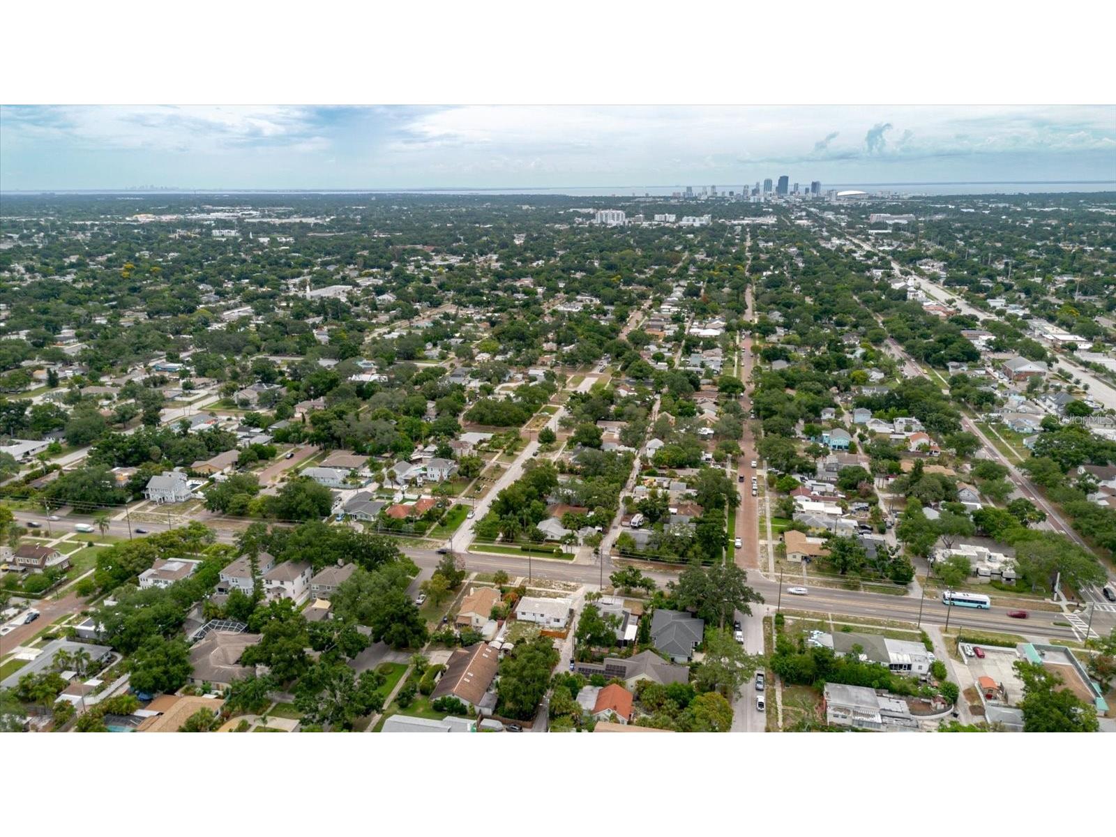 210 49th Street N Saint Petersburg FL 33710 TB8516656 image86
