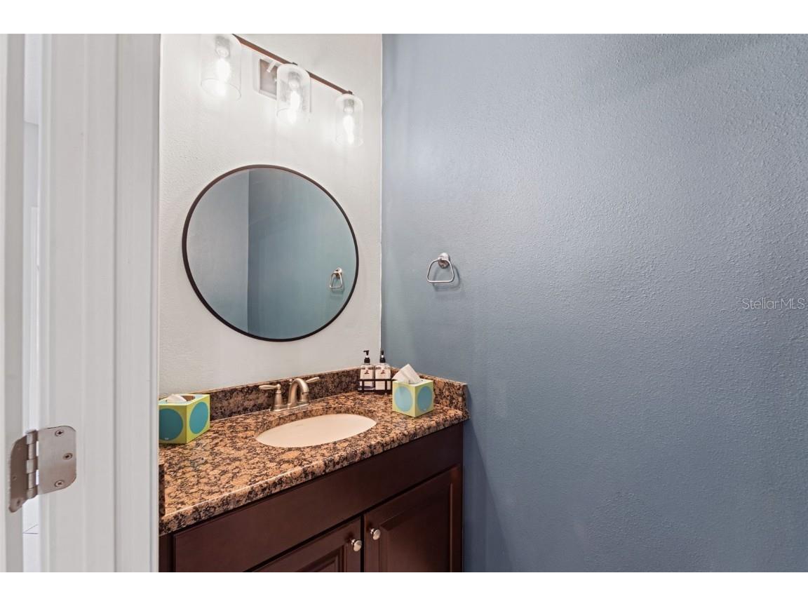 210 50th Avenue N Saint Petersburg FL 33703 TB8416392 image7