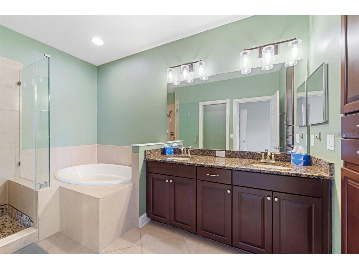 210 50th Avenue N Saint Petersburg FL 33703 TB8416392 image9