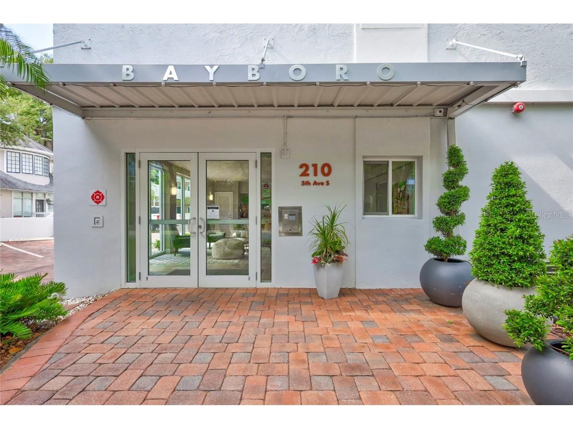 210 5th Avenue S #107 Saint Petersburg FL 33701 U8201650 image1