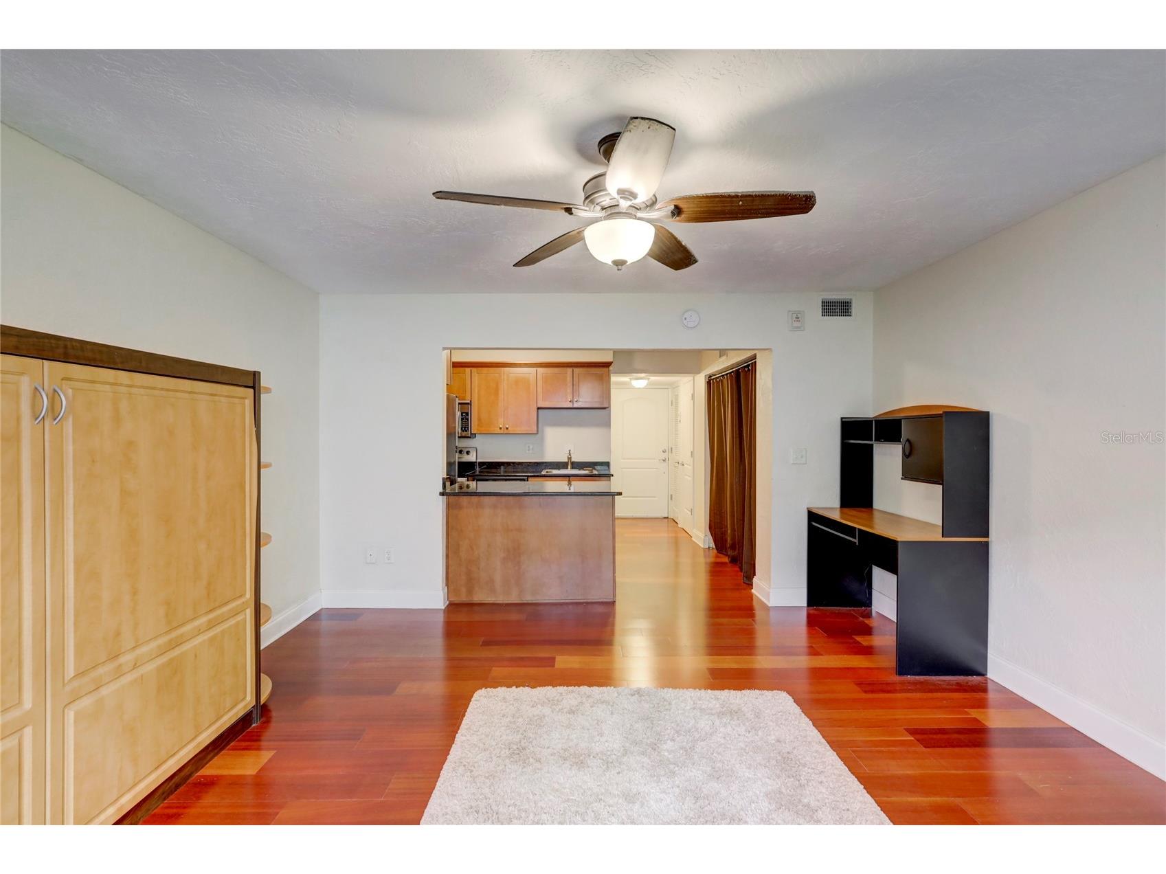210 5th Avenue S #107 Saint Petersburg FL 33701 TB8508311 image5