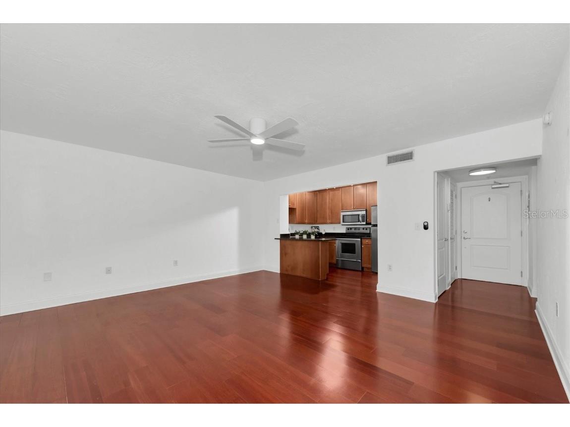 210 5th Avenue S #402 Saint Petersburg FL 33701 - TAMPA BAY TB8449429 image10