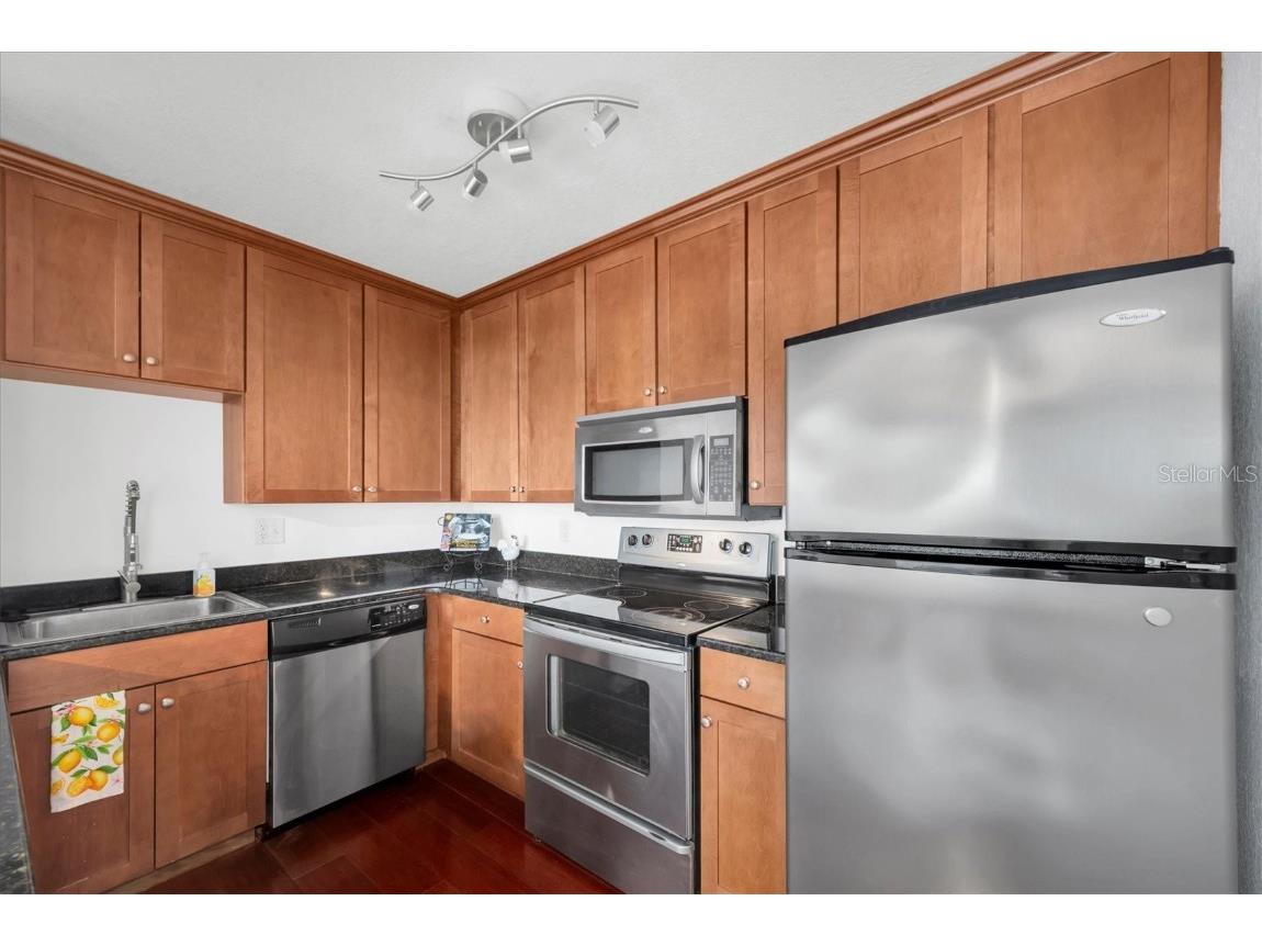 210 5th Avenue S #402 Saint Petersburg FL 33701 - TAMPA BAY TB8449429 image15