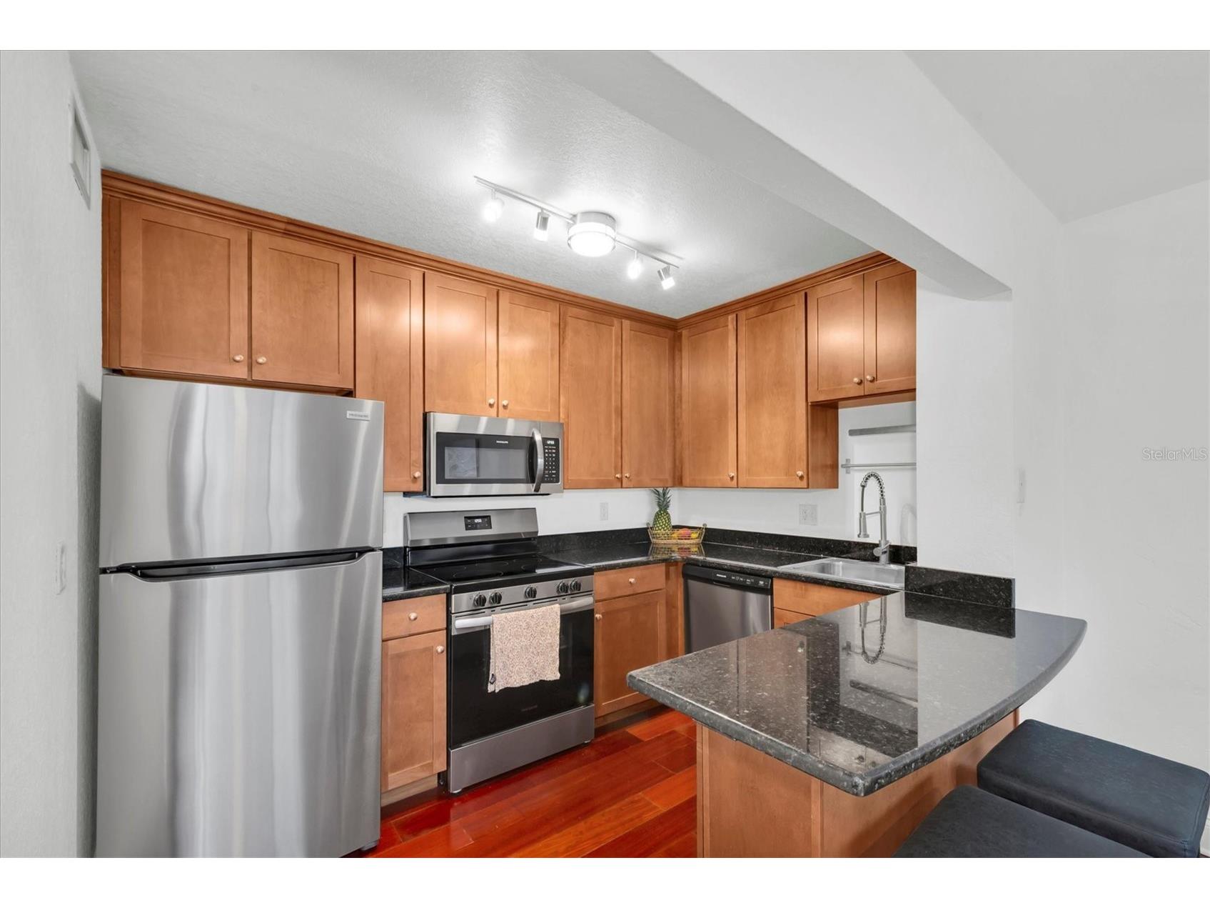 210 5th Avenue S #404 Saint Petersburg FL 33701 - TAMPA BAY TB8518713 image10