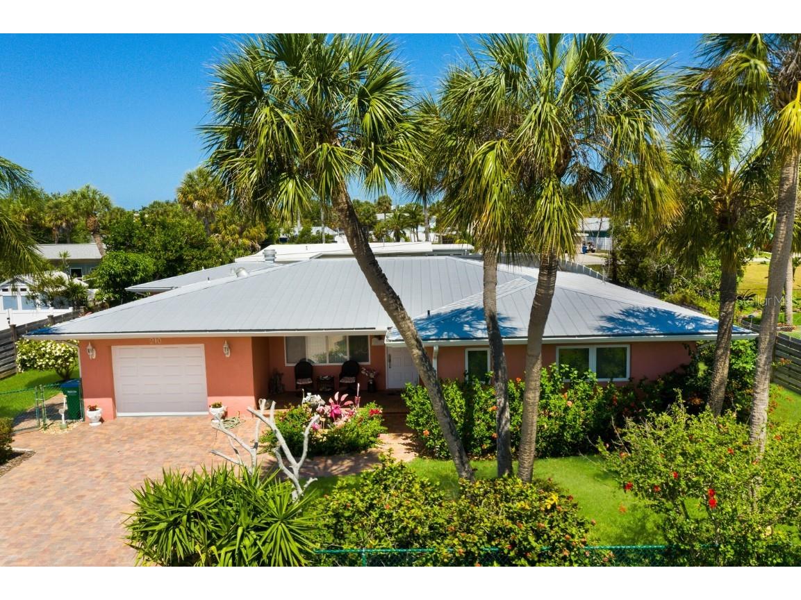 210 83rd Street Holmes Beach FL 34217 A4609446 image1
