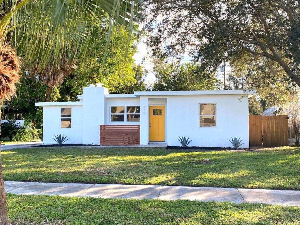 210 84th Avenue N Saint Petersburg FL 33702 A4667608 image1