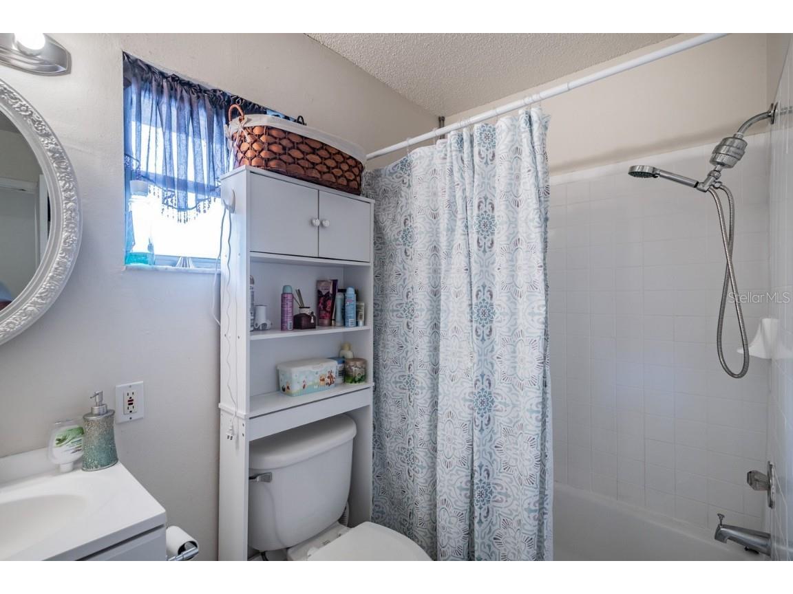 210 Amherst Avenue #100 Sarasota FL 34232 A4662960 image22