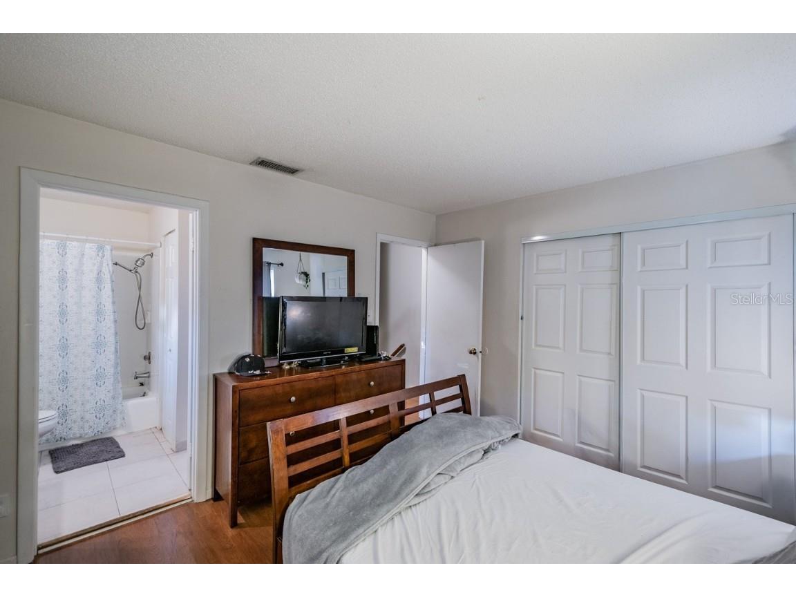 210 Amherst Avenue #100 Sarasota FL 34232 A4662960 image29