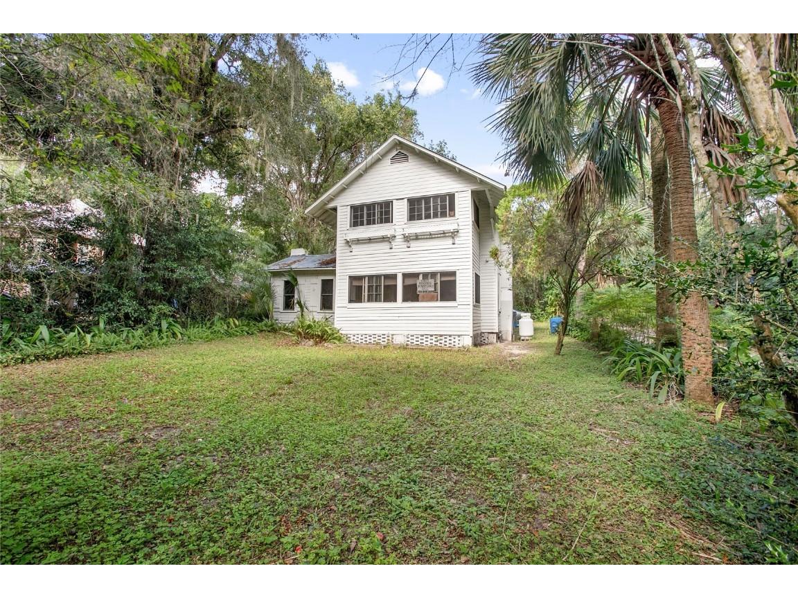 210 Colby Lane Lake Helen FL 32744 V4943911 image1