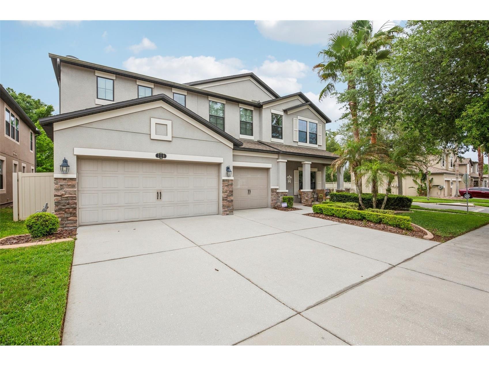 210 Dakota Hill Drive Seffner FL 33584 TB8495405 image2