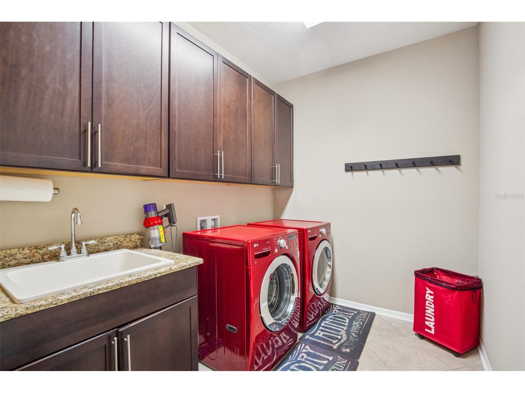 210 Dakota Hill Drive Seffner FL 33584 TB8495405 image25