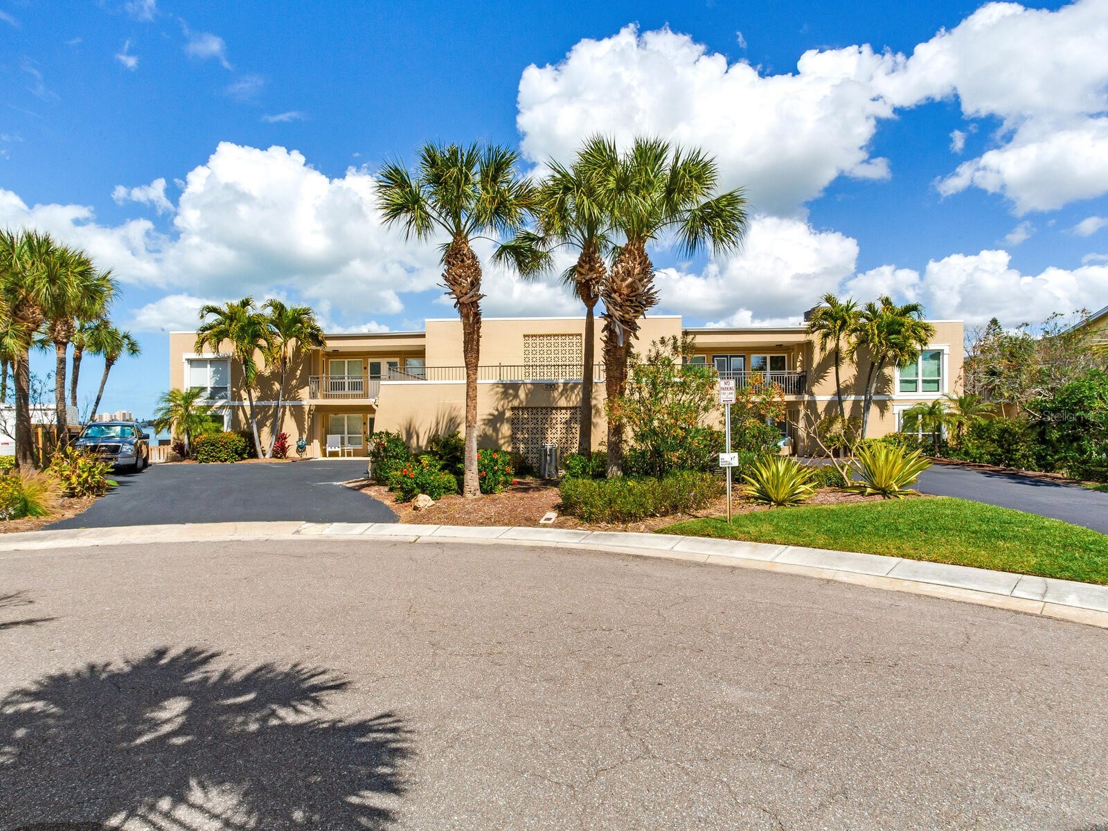 210 Dolphin Point #B Clearwater Beach FL 33767 TB8482429 image2