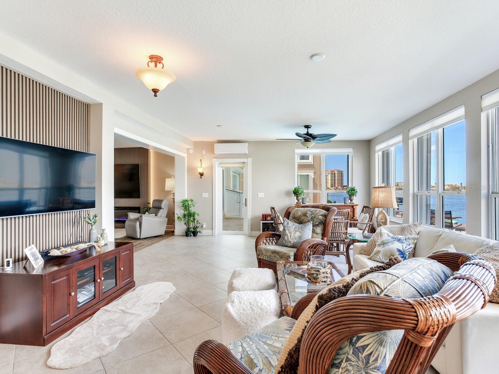 210 Dolphin Point #B Clearwater Beach FL 33767 TB8482429 image20