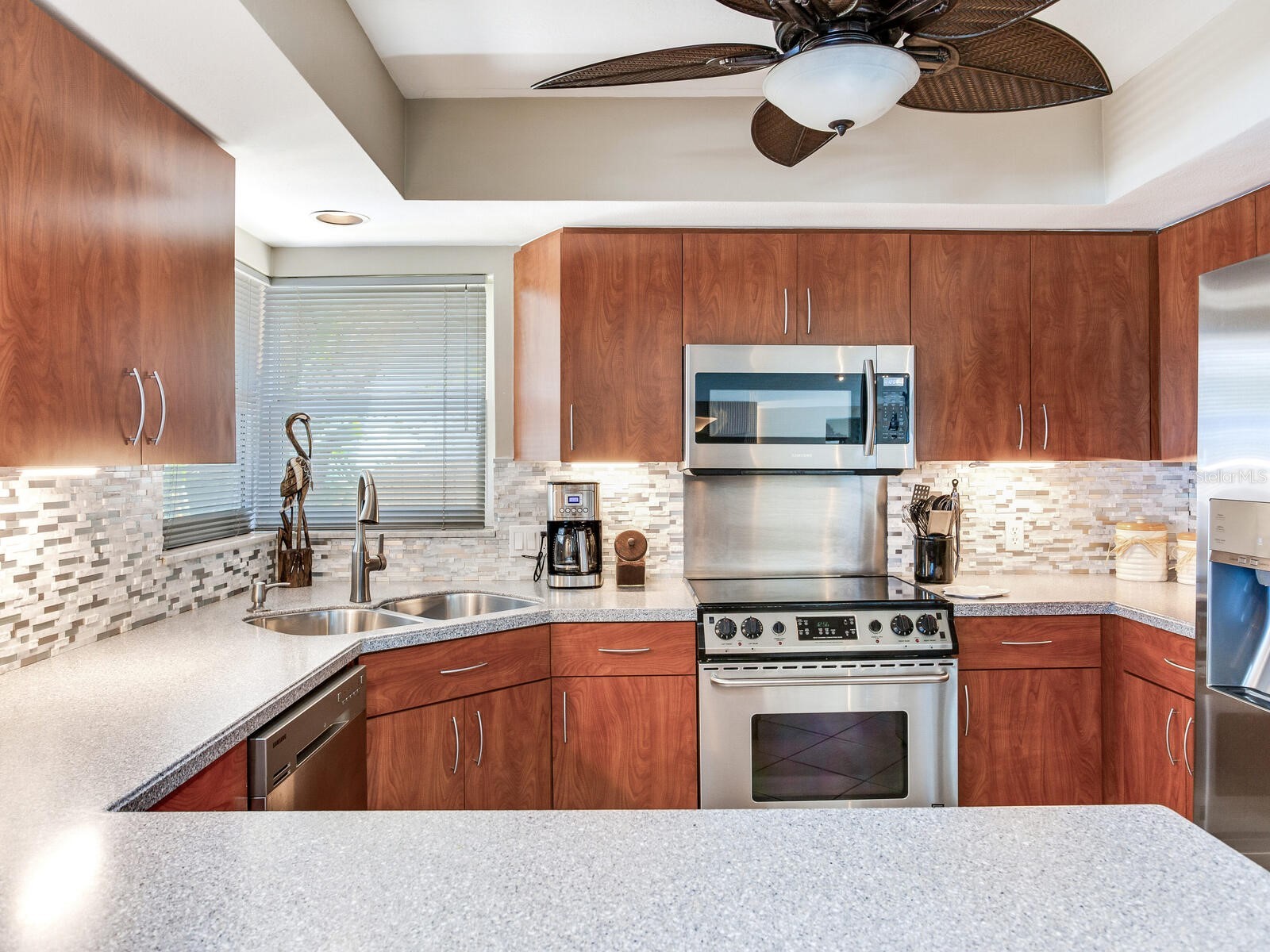 210 Dolphin Point #B Clearwater Beach FL 33767 TB8482429 image28