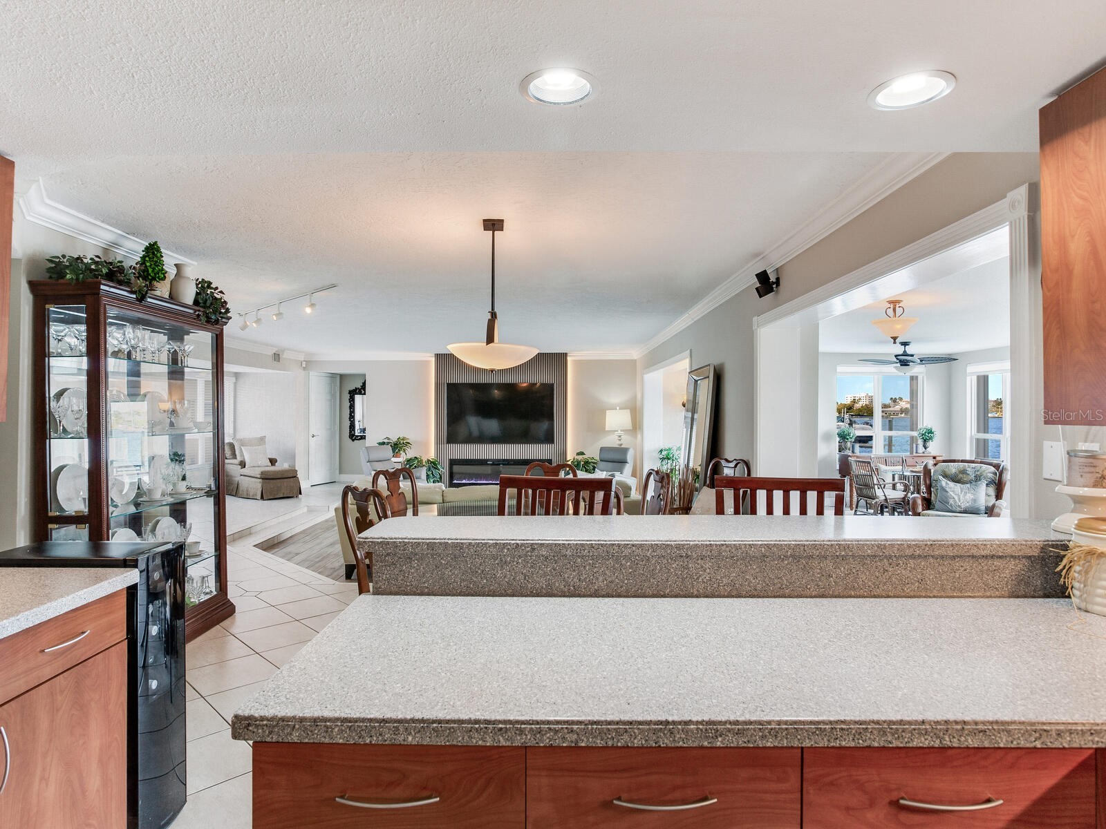 210 Dolphin Point #B Clearwater Beach FL 33767 TB8482429 image30