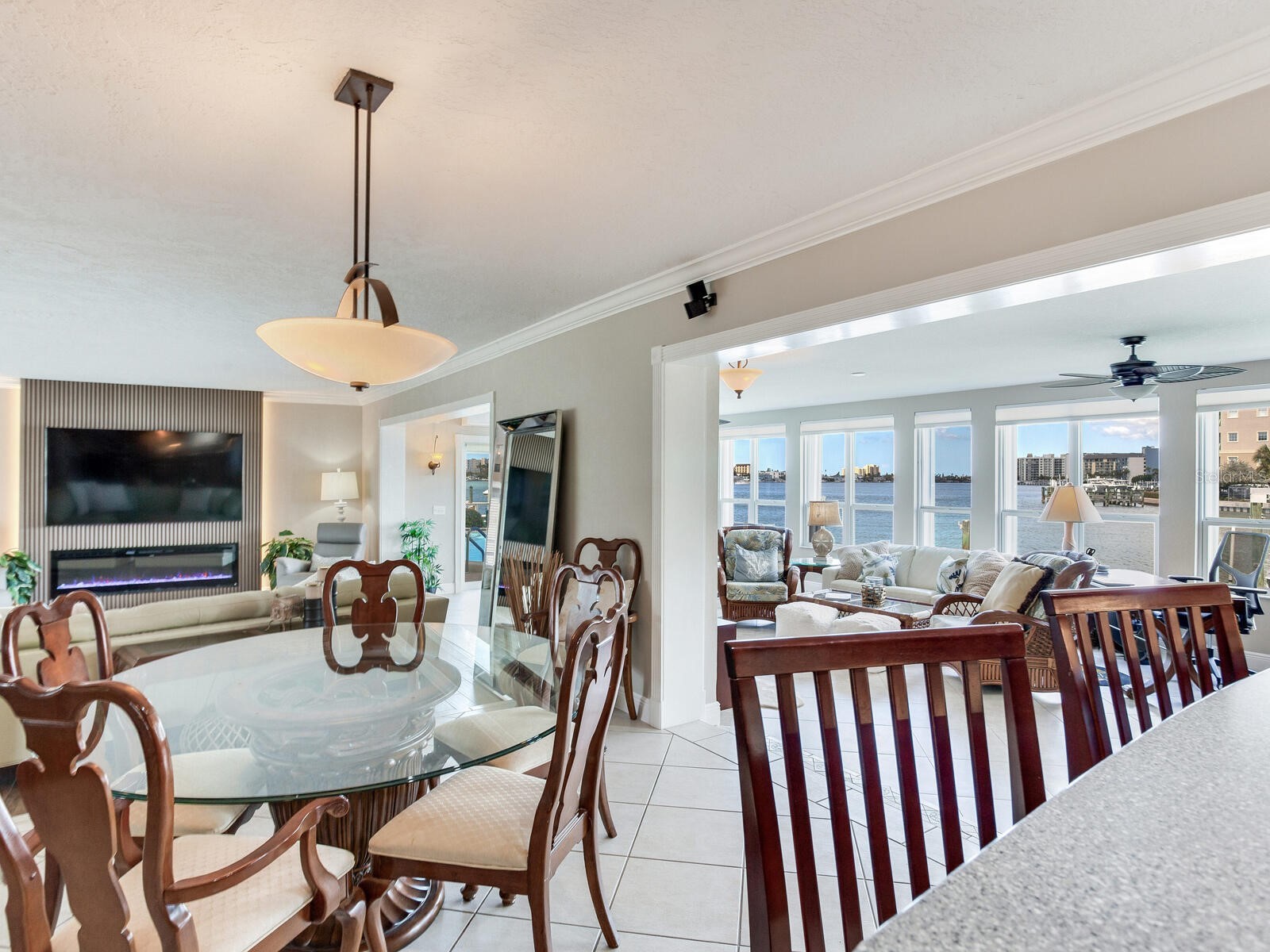 210 Dolphin Point #B Clearwater Beach FL 33767 TB8482429 image32