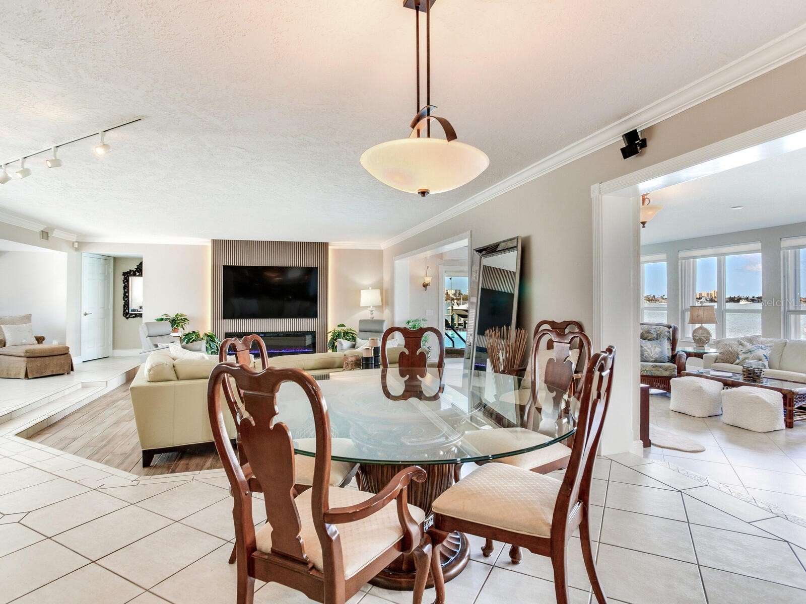 210 Dolphin Point #B Clearwater Beach FL 33767 TB8482429 image33