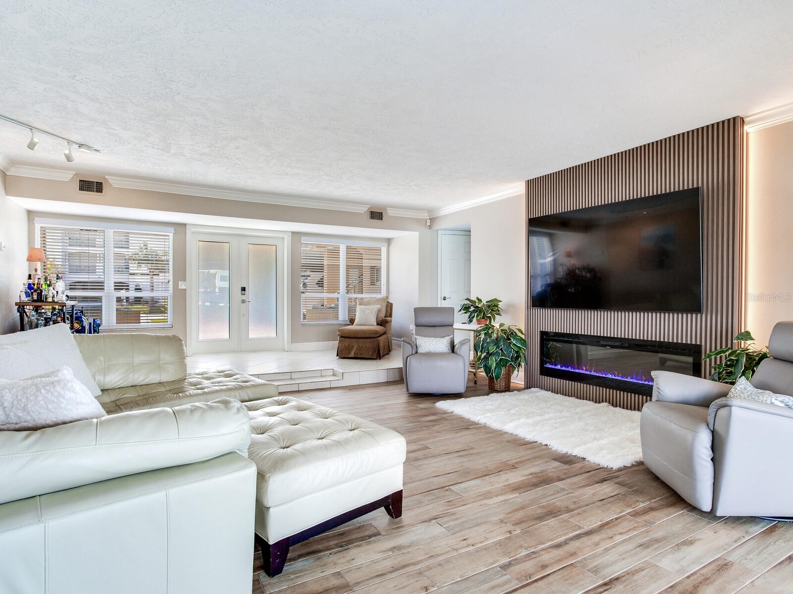 210 Dolphin Point #B Clearwater Beach FL 33767 TB8482429 image35