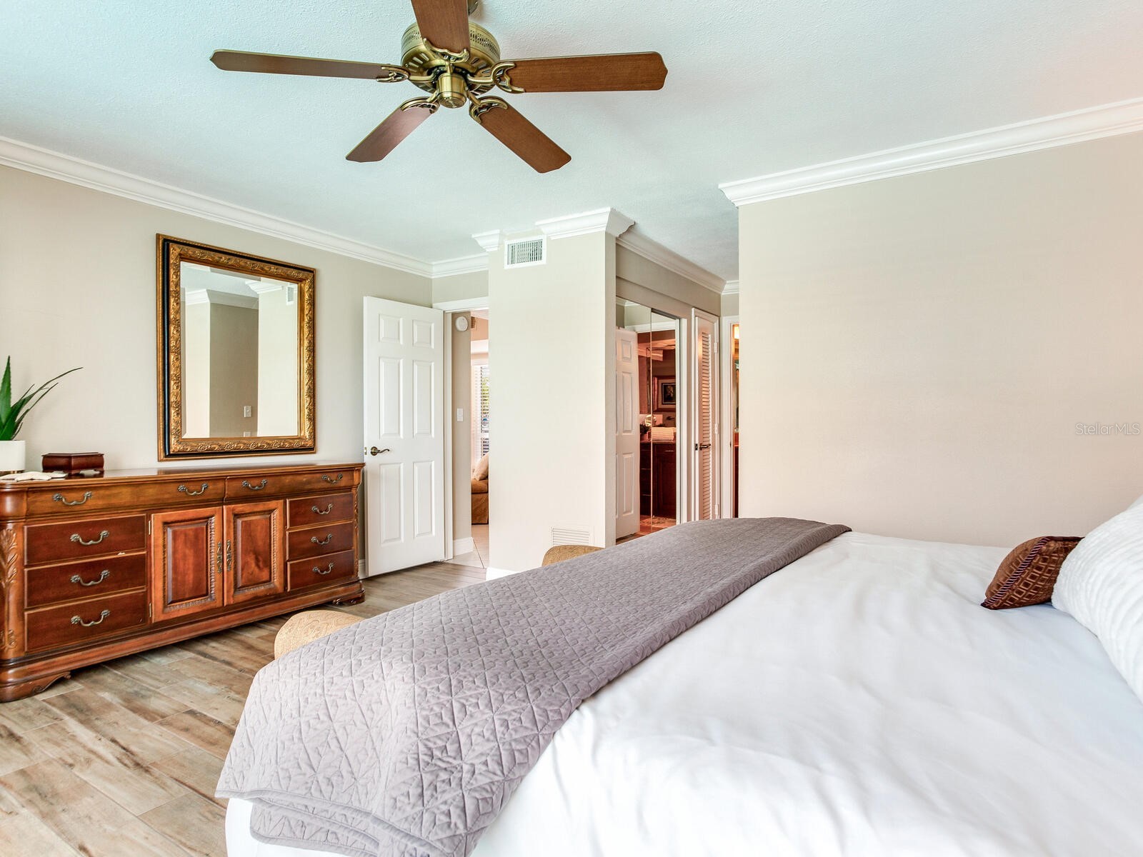 210 Dolphin Point #B Clearwater Beach FL 33767 TB8482429 image40