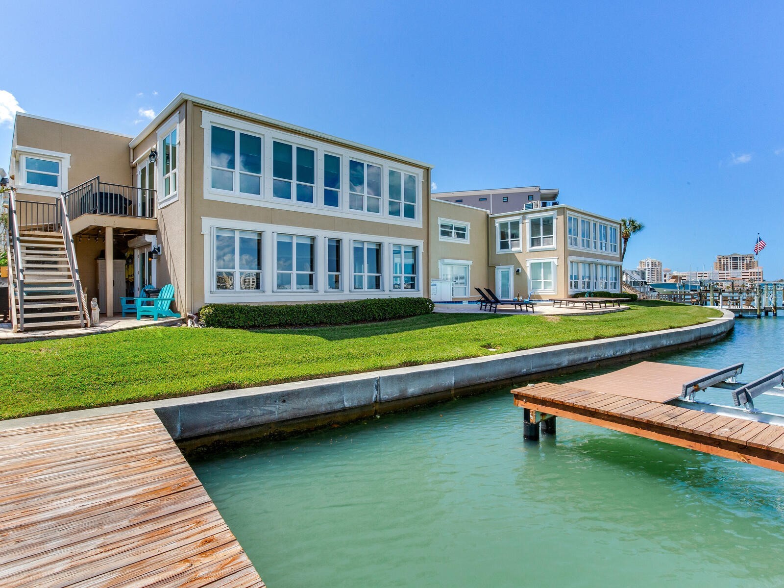 210 Dolphin Point #B Clearwater Beach FL 33767 TB8482429 image53
