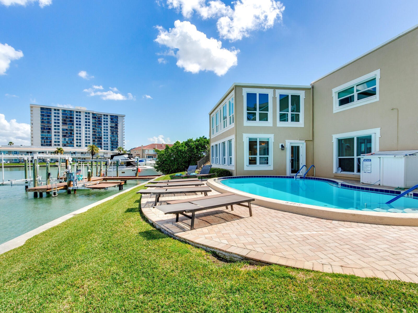 210 Dolphin Point #B Clearwater Beach FL 33767 TB8482429 image55