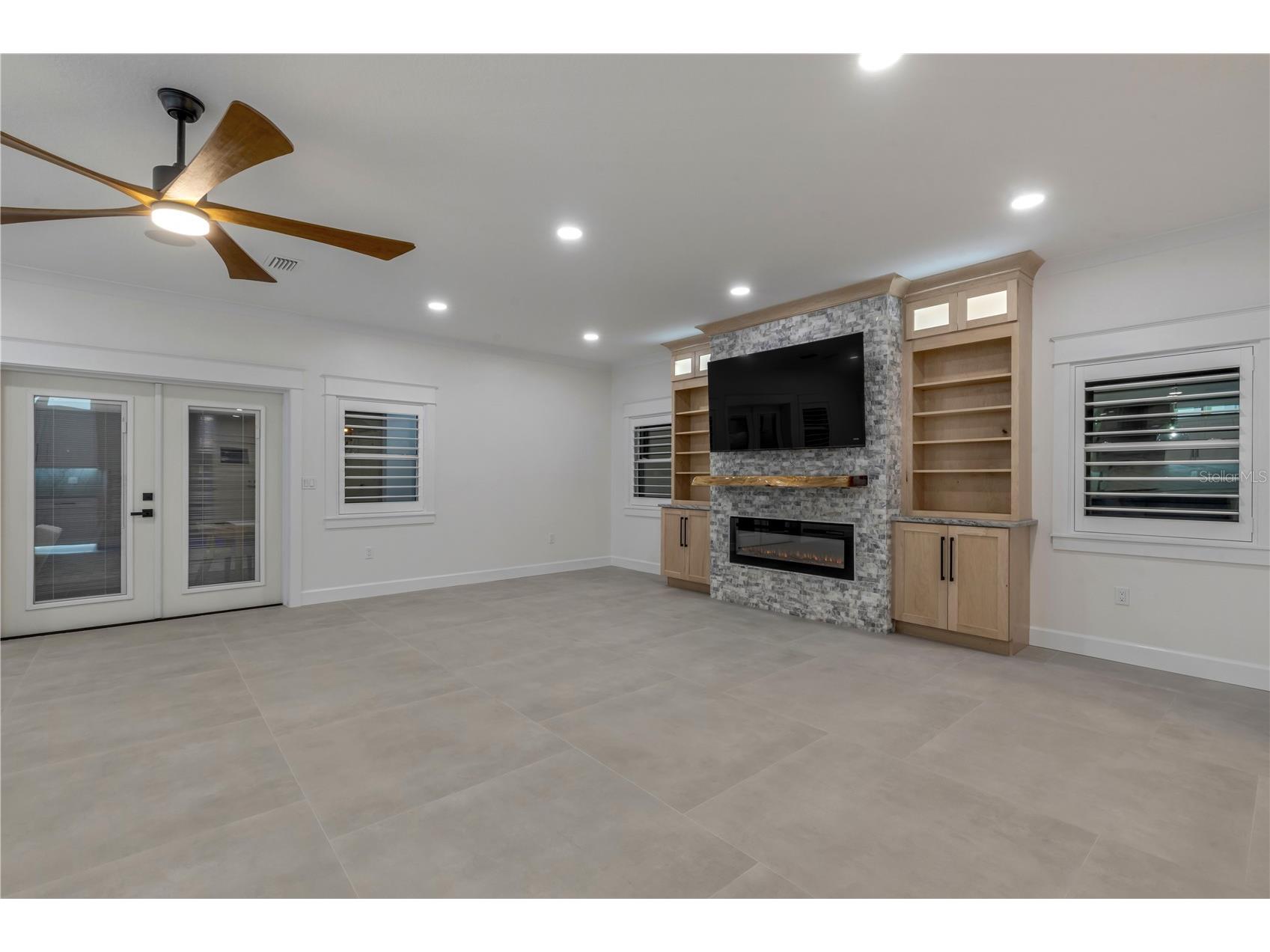 210 Due East Street New Smyrna Beach FL 32169 NS1087896 image11
