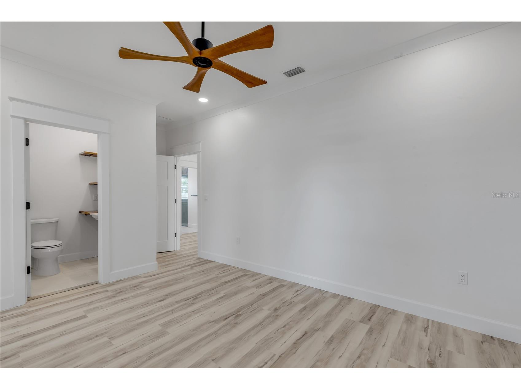 210 Due East Street New Smyrna Beach FL 32169 NS1087896 image52