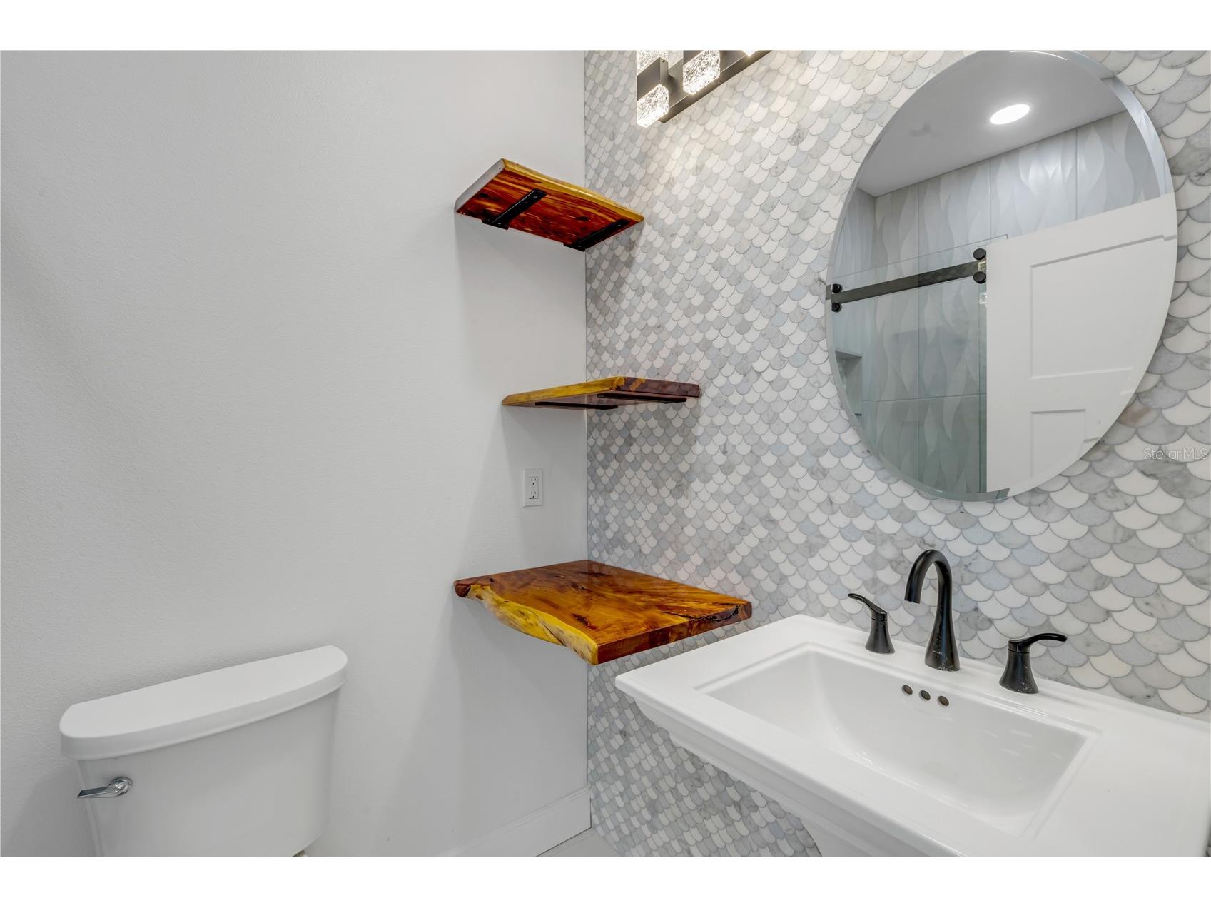 210 Due East Street New Smyrna Beach FL 32169 NS1087896 image54
