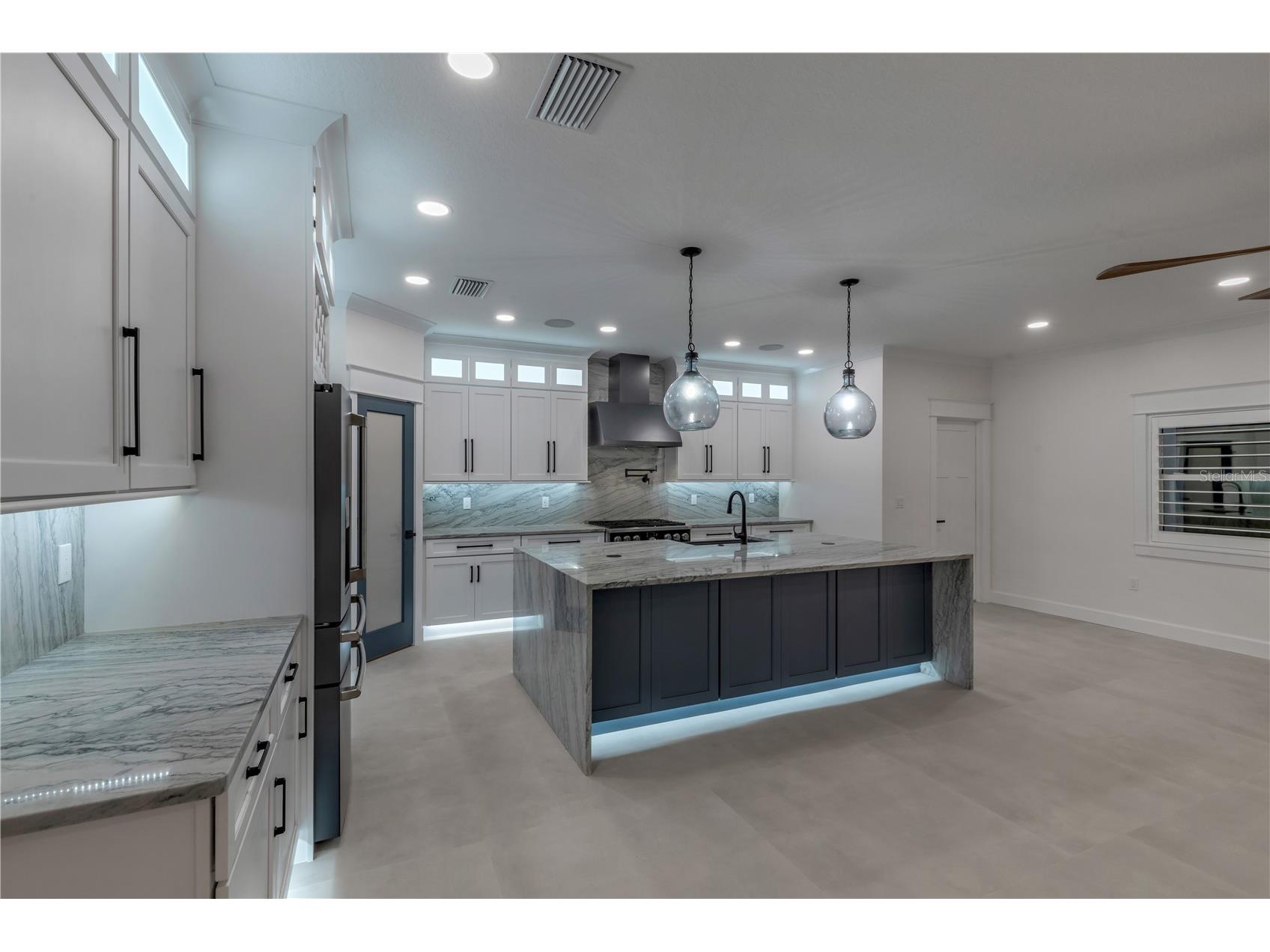 210 Due East Street New Smyrna Beach FL 32169 NS1087896 image9