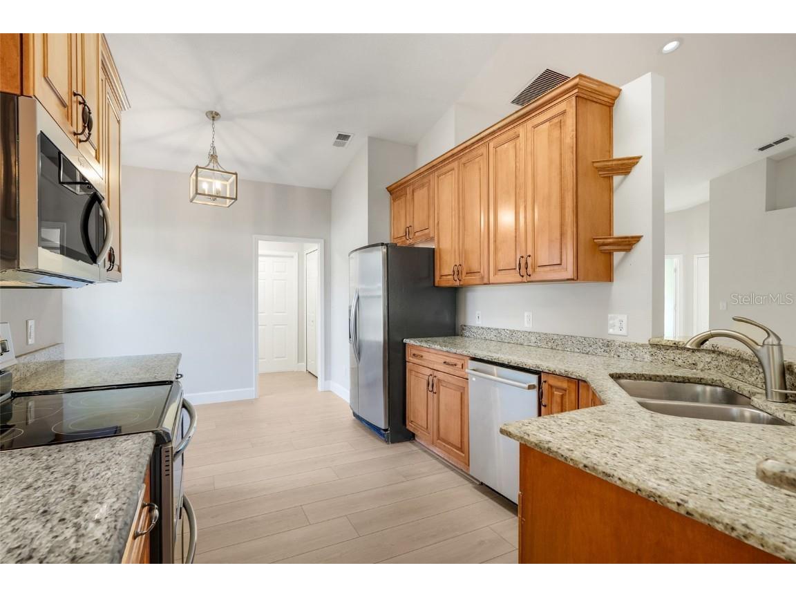 210 E Baker Street Minneola FL 34715 G5101337 image7