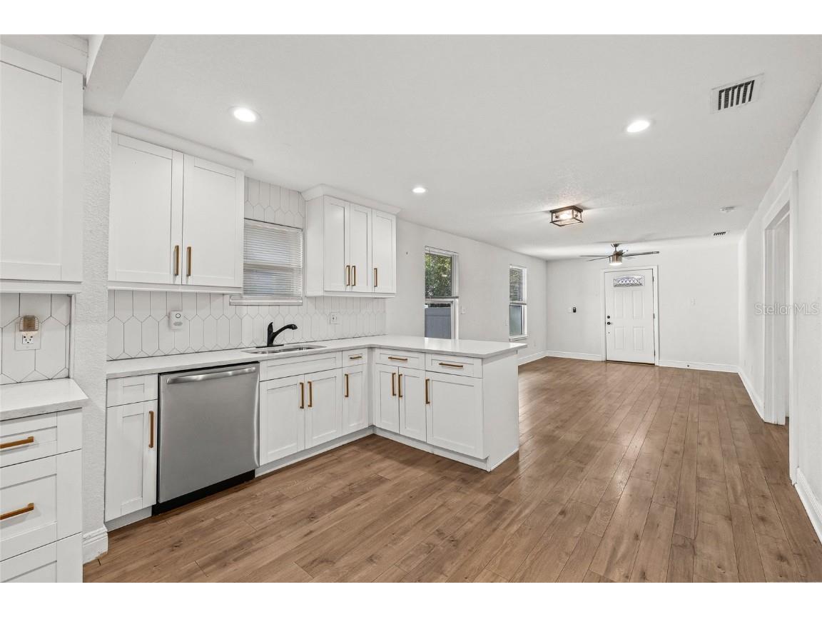 210 E Cluster Avenue Tampa FL 33604 TB8438787 image15