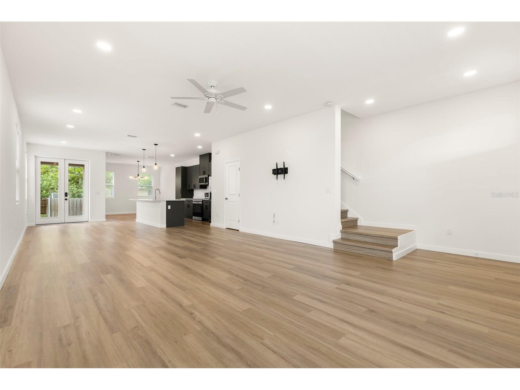 210 E Columbus Drive #1-3 Tampa FL 33602 TB8494394 image4