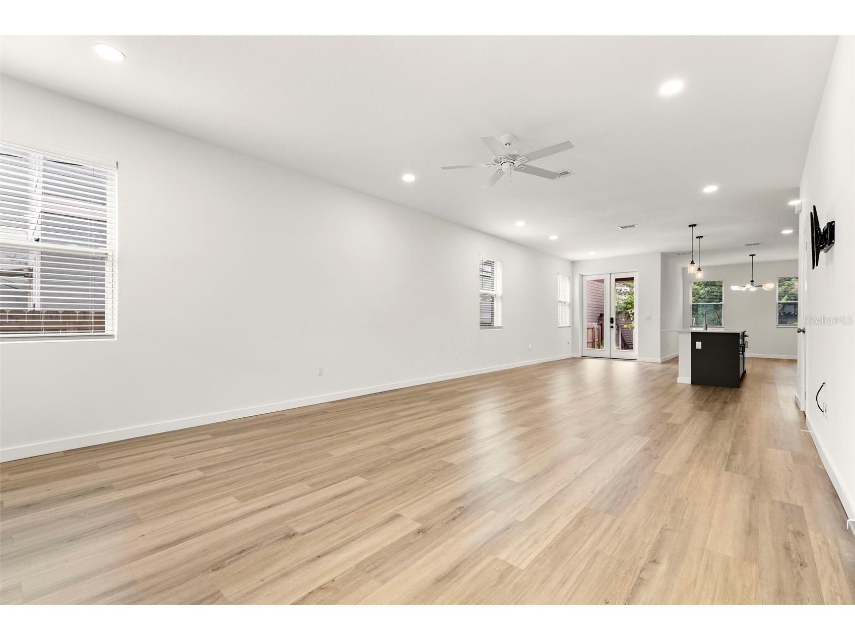 210 E Columbus Drive #1-3 Tampa FL 33602 TB8494394 image5