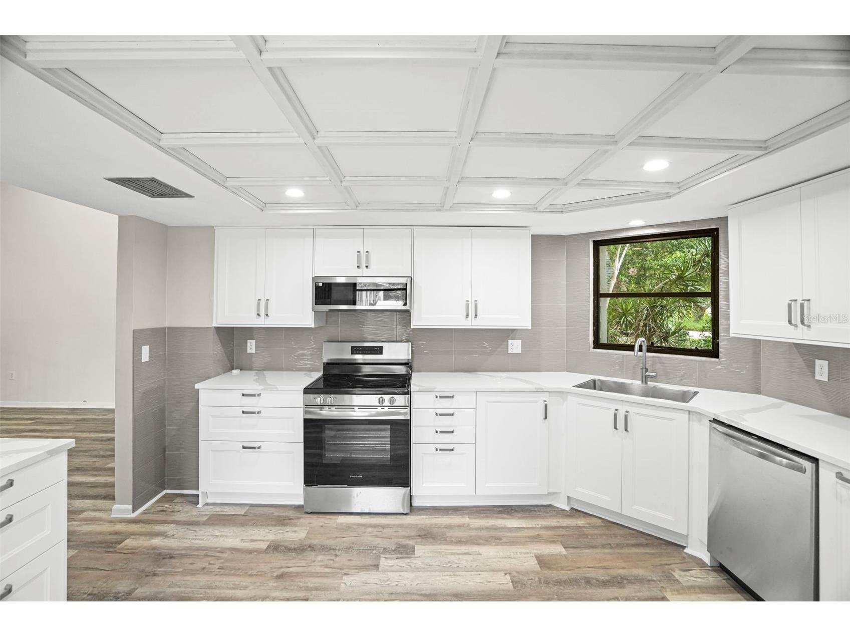 210 Edgewood Avenue Clearwater FL 33755 TB8525751 image15