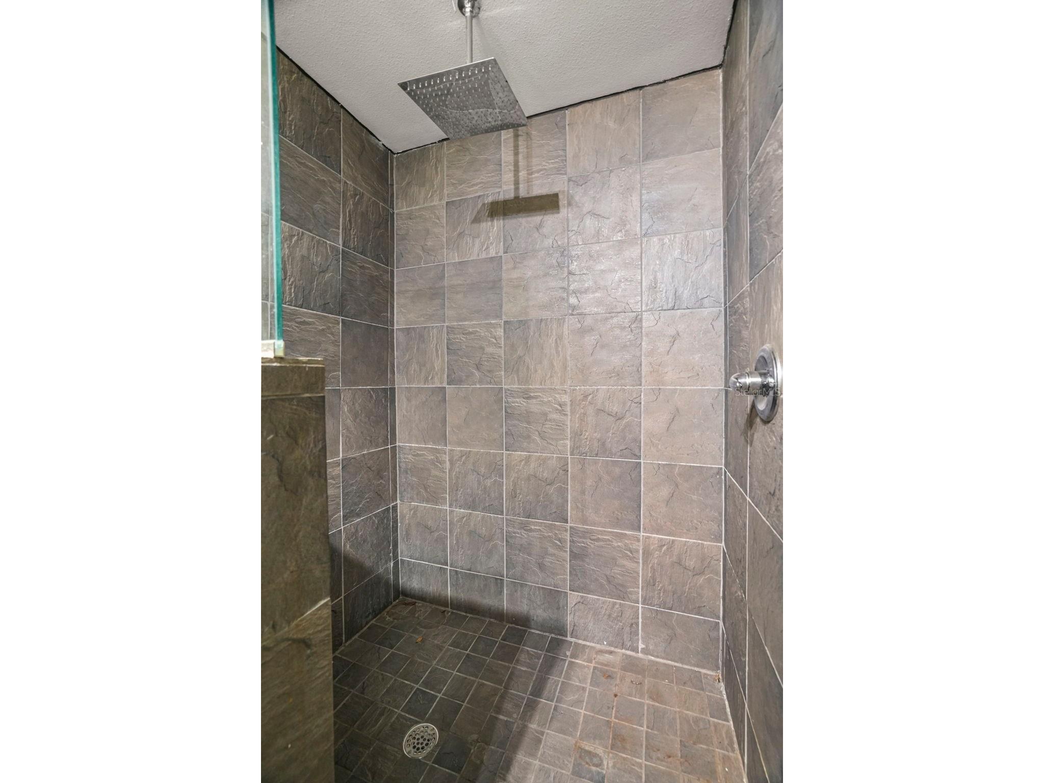 210 Edgewood Avenue Clearwater FL 33755 TB8525751 image34