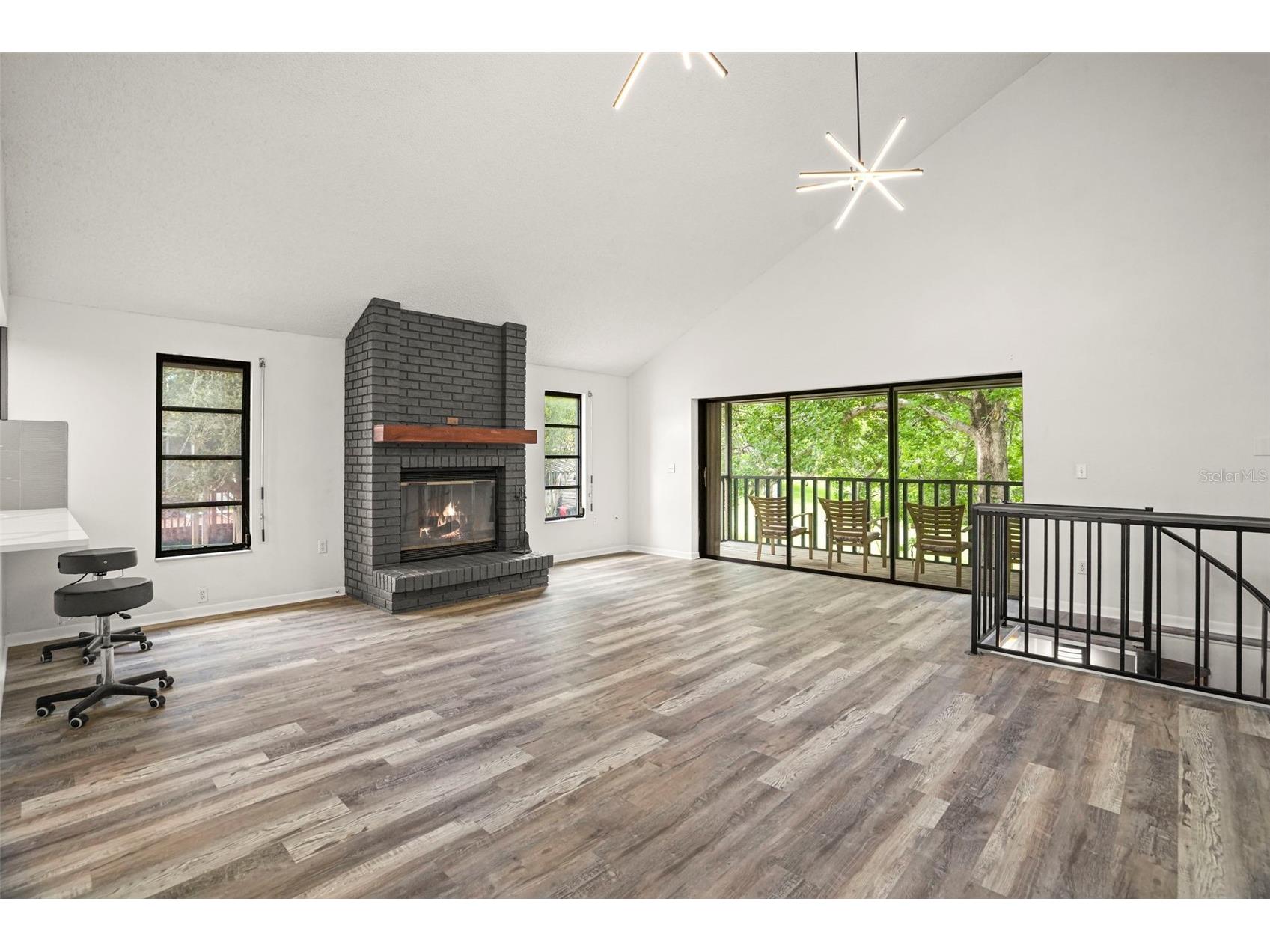 210 Edgewood Avenue Clearwater FL 33755 TB8525751 image9
