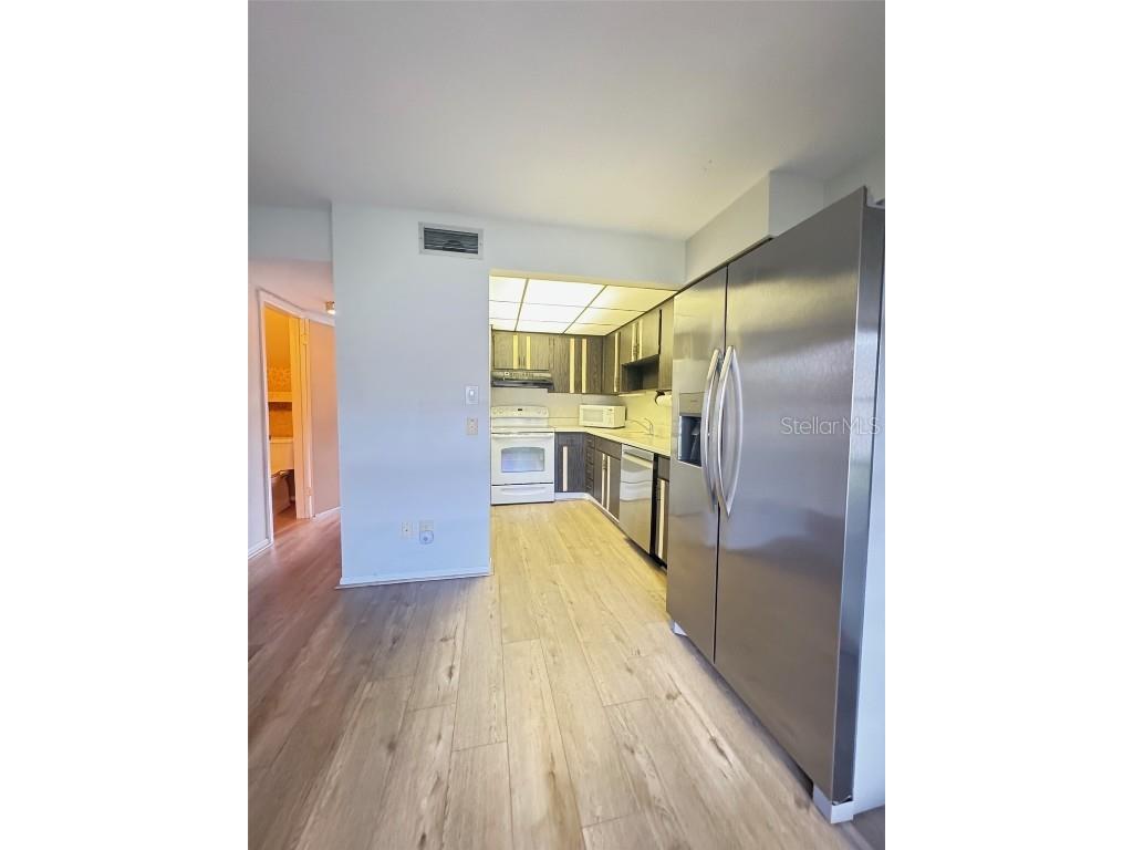 210 Elliot Avenue #135 Sarasota FL 34232 A4675187 image5