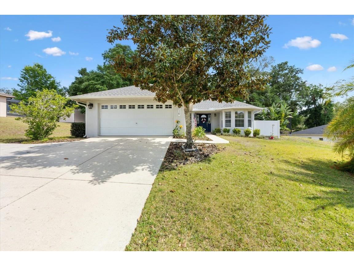210 Forest Park Lane Lady Lake FL 32159 - LAKE ELLA G5095172 image1