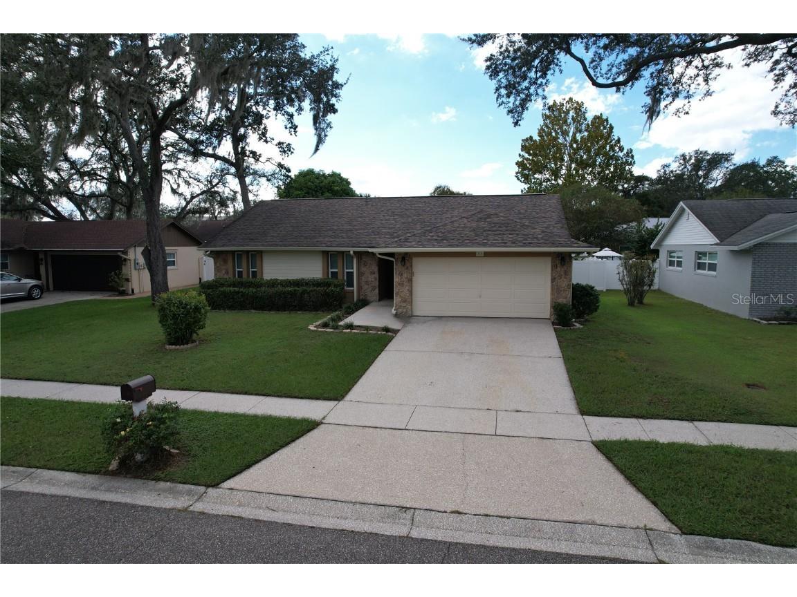 210 Foxwood Drive Brandon FL 33510 T3476953 image1