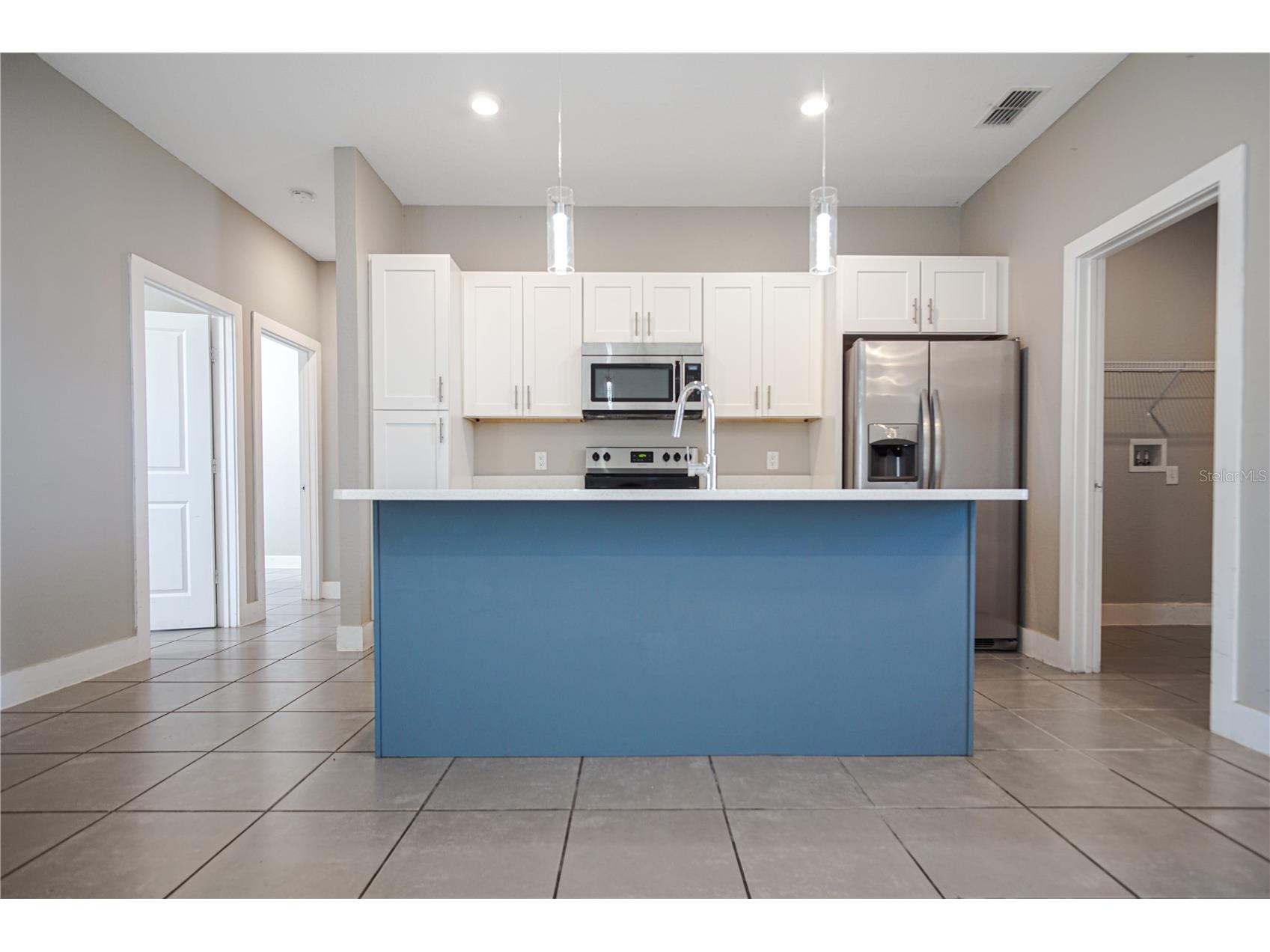 210 Goldenrod Lane Kissimmee FL 34759 S5149331 image2