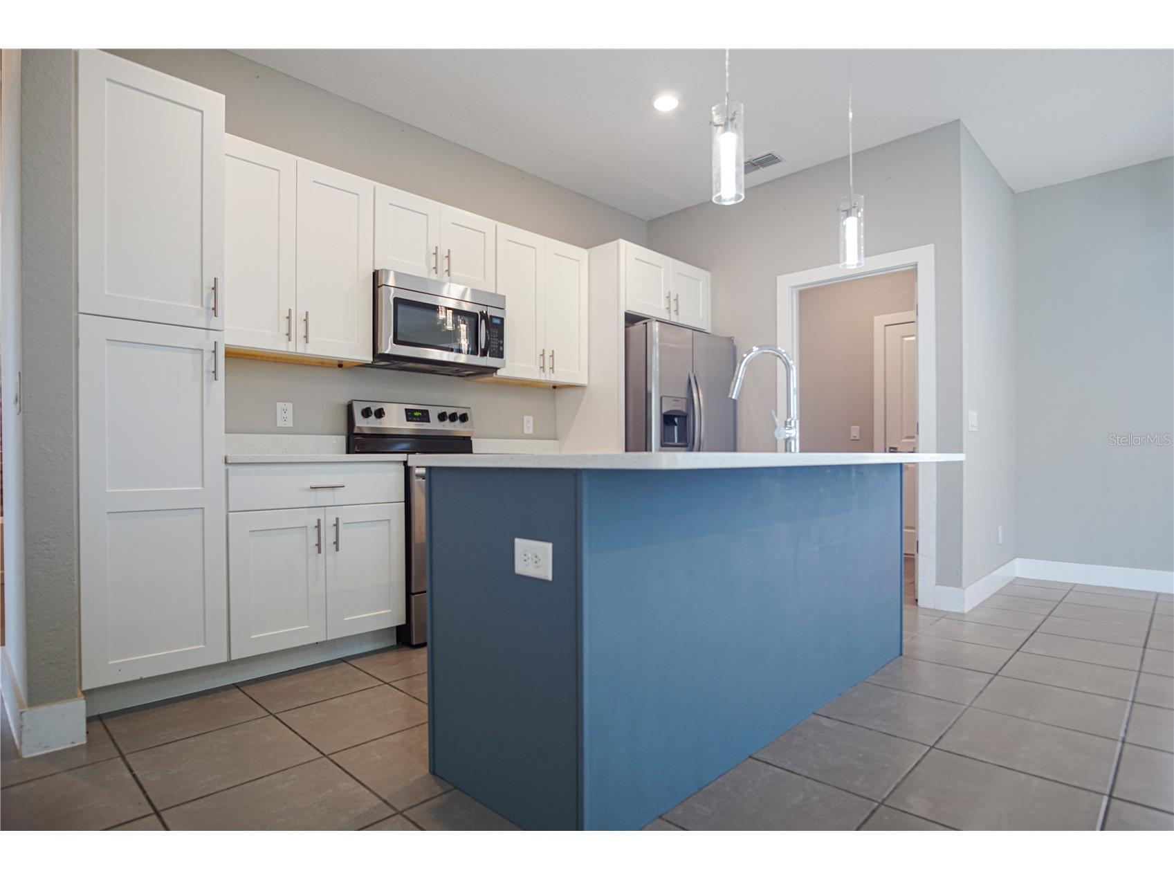 210 Goldenrod Lane Kissimmee FL 34759 S5149331 image3