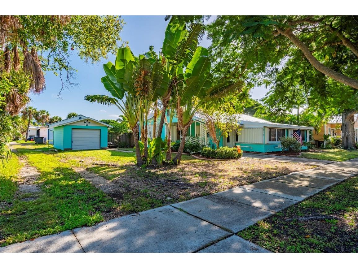 210 Harvey Street Punta Gorda FL 33950 C7515917 image2