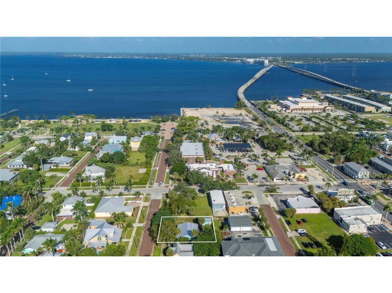 210 Harvey Street Punta Gorda FL 33950 C7515917 image22