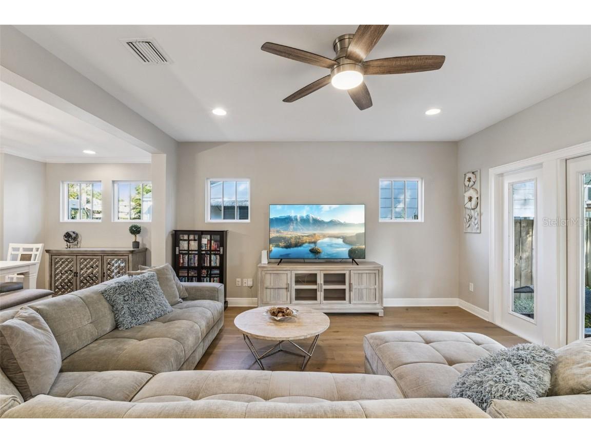 210 Hibiscus Court Orlando FL 32801 O6360156 image25