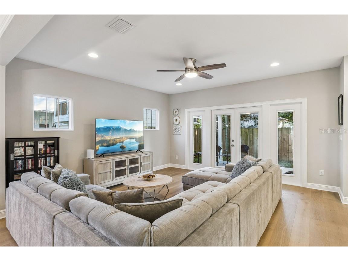 210 Hibiscus Court Orlando FL 32801 O6360156 image4